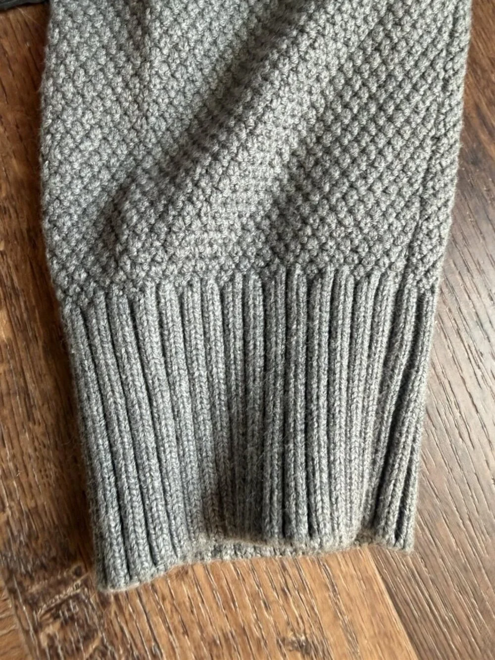 Banana Republic Cardigan Sweater Gray Full Zip  Long Sleeve Men’s XL